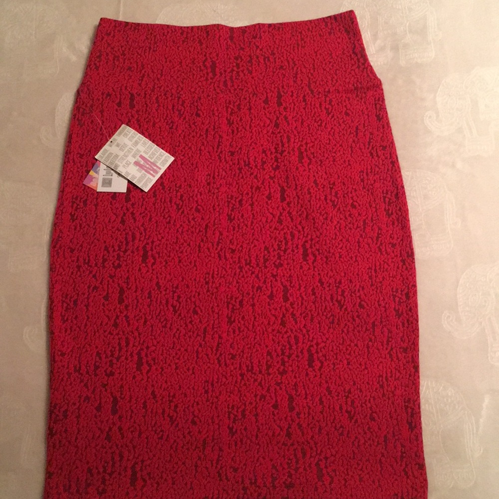 Brand new Red Lace pattern Lularoe Cassie!!!